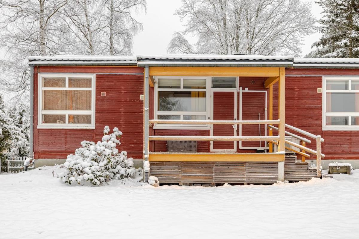 Bungalow House Flat In Rekola 33M2 Vantaa Eksteriør billede